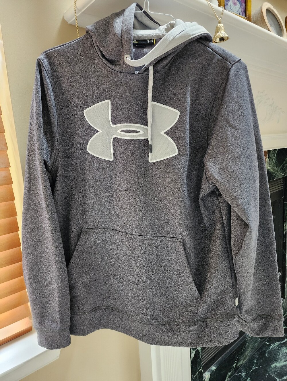Under Armour Men’s Gray Logo Hoodie Sweatshirt Sz M